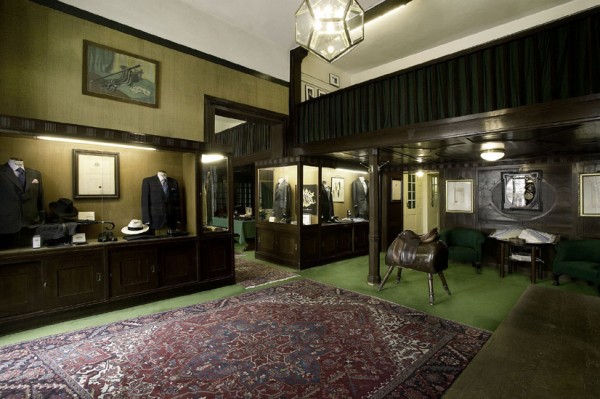 Stepping into Knize is like stepping into a men's tailor circa 1900s.