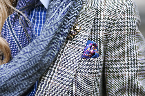 Blue on blue on blue on blue. Simple yet simultaneously complex. Bronze lapel pin provides accent to the look.