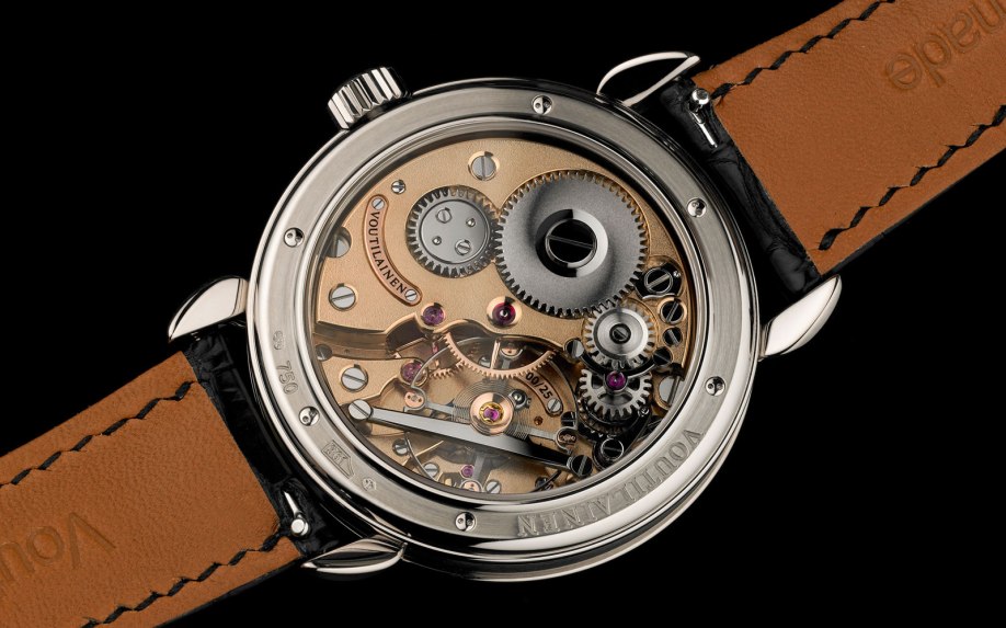 228 components in this calibre, a 70 component jump over the predecessor calibre 28 movement.