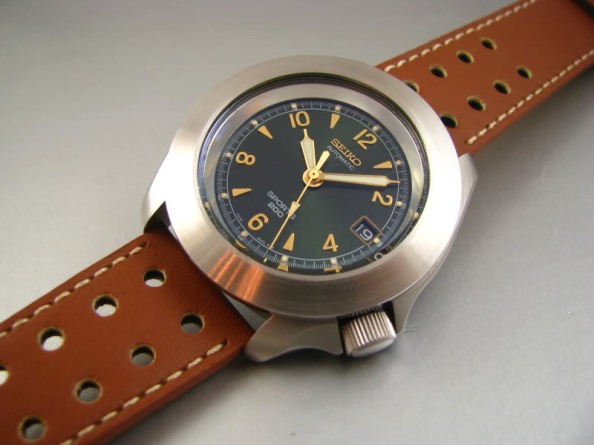 This isn't a Seiko 5 but rather part of Seiko's Prestige line just a tier below Grand Seikos. The applied indices here inspired by vintage dials and can also be found in a similar configuration of the Baume & Mercier Clifton collection. Matthew Humphries should look to producing dials of this quality for his next project.