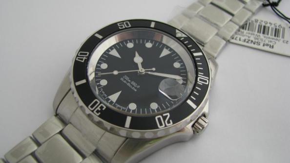 build any watch you want with seiko 5 - rolex sub homage