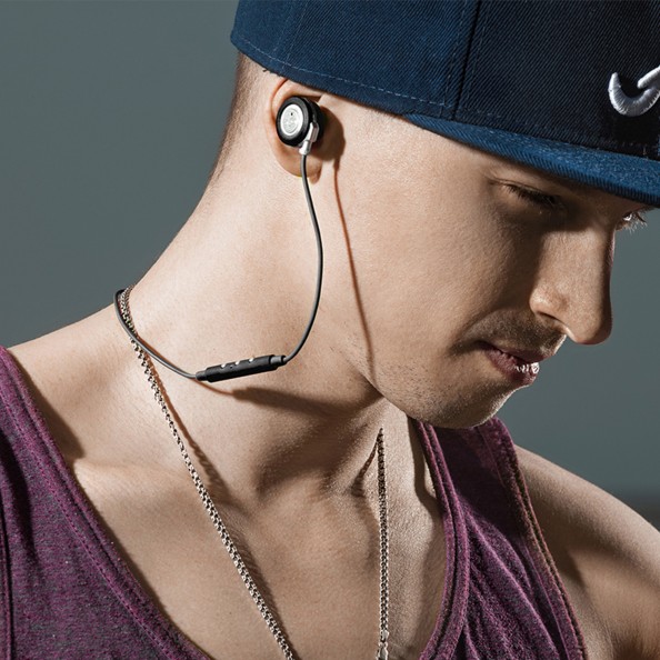 How You Can Add Panache to Your Everyday Carry - Noizy Kameleon Bluetooth Earbuds