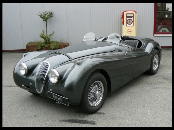 Jaguar XK120- The Reason Why Vintage Cars are Worth it 2