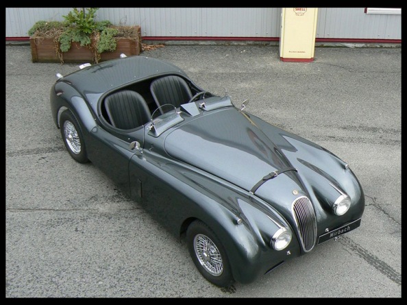 Jaguar XK120- The Reason Why Vintage Cars are Worth it 3